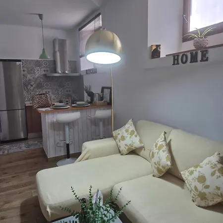 Center Apartman *